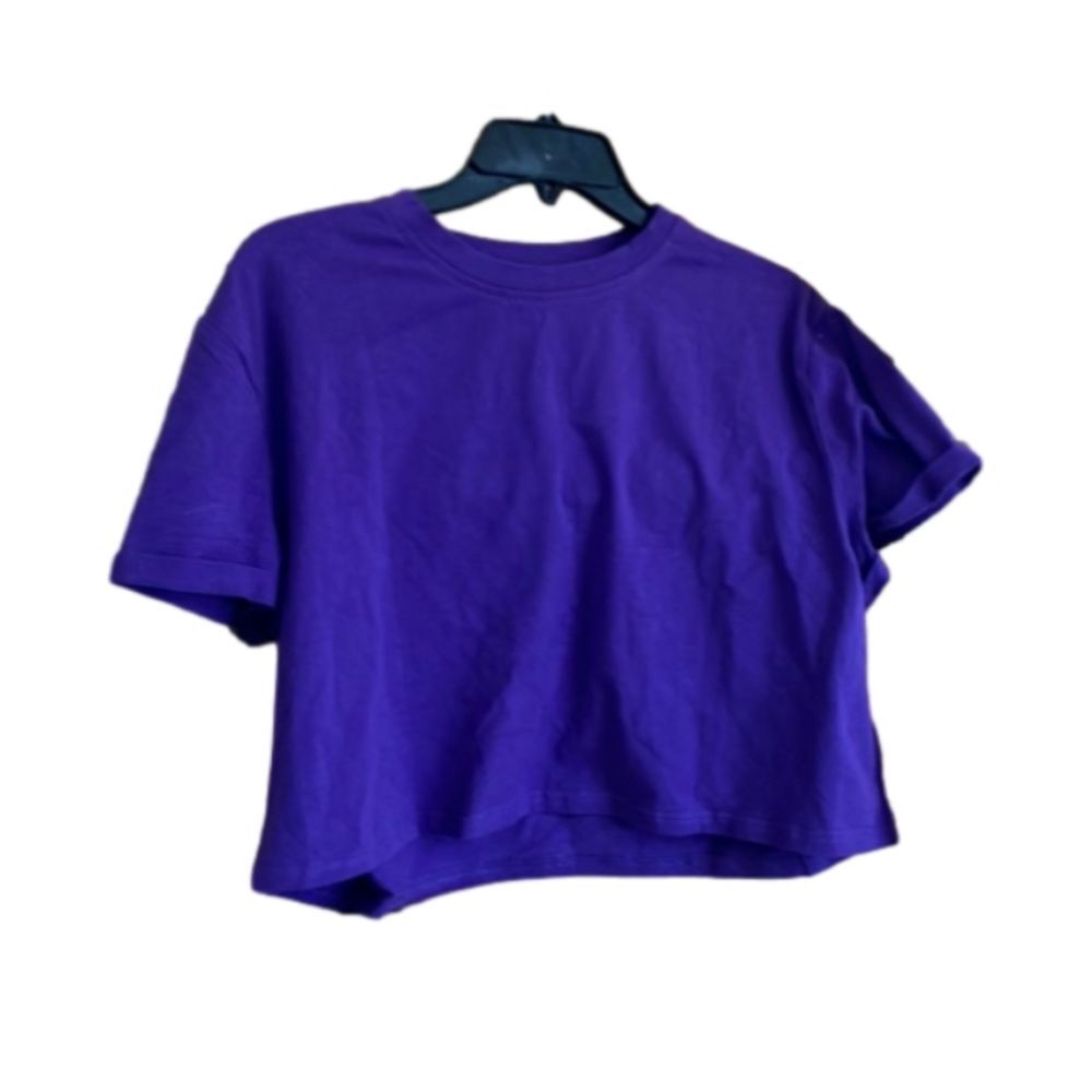 VIOLET medium crop top box 23